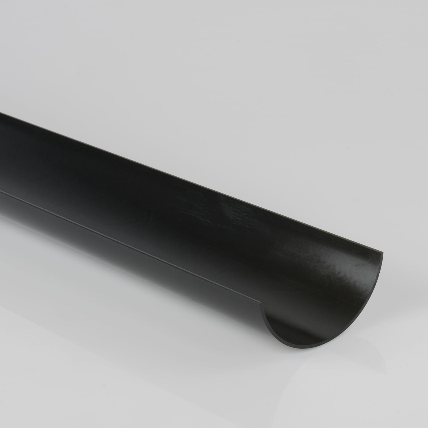 BR042 – 112mm x 4m Roundstyle Gutter