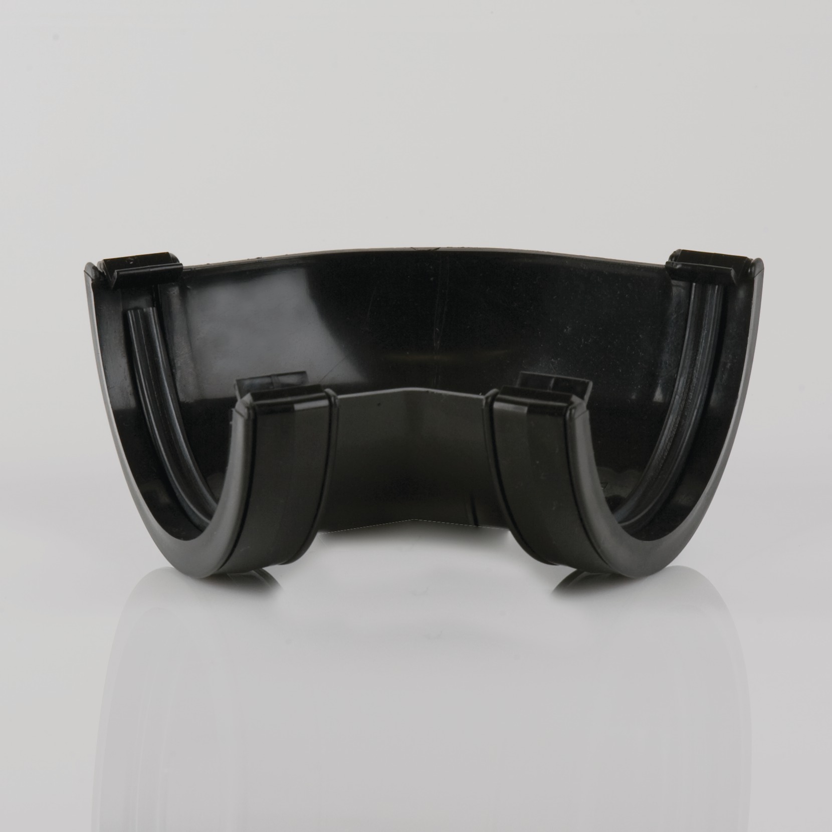BR049 – 112mm Roundstyle 135° Gutter Angle