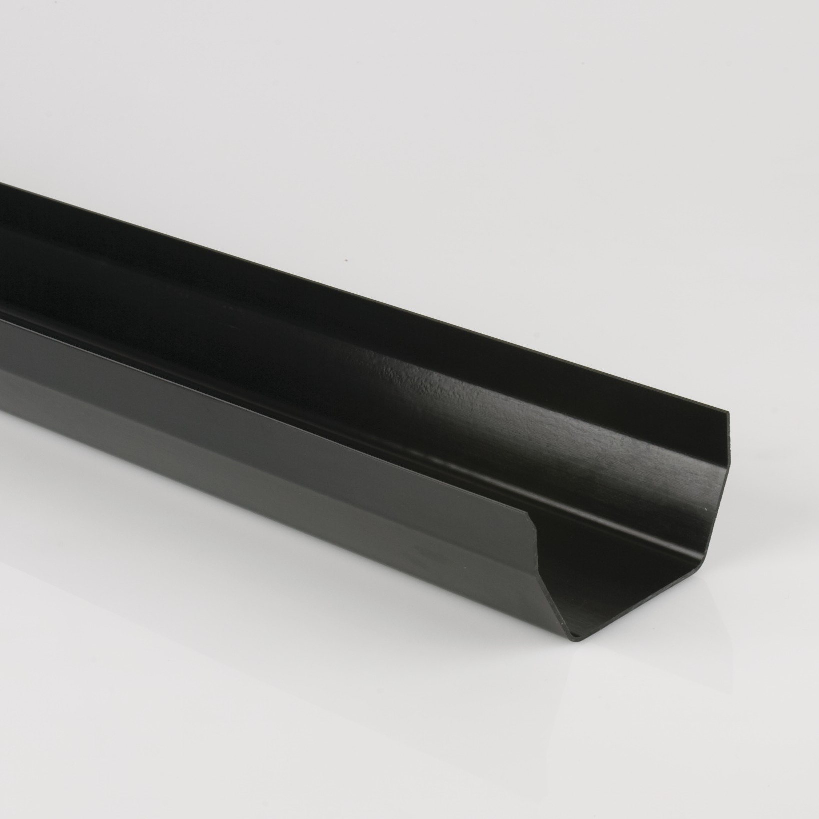 BR052 – 114mm x 4m Squarestyle Gutter